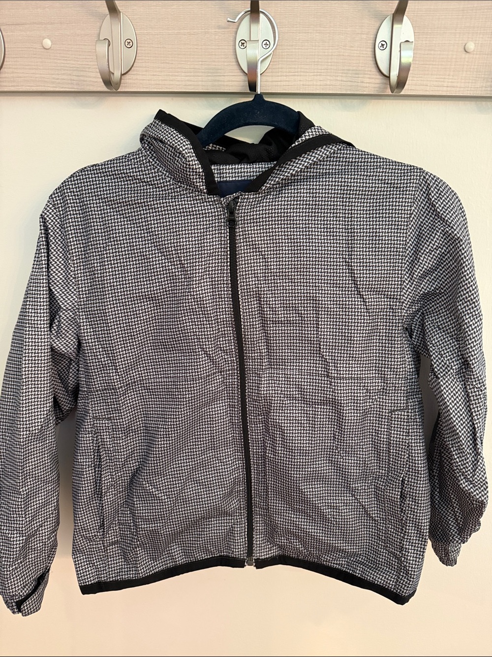 Gap Kids Black and Gray Houndstooth Rain Jacket - Picture 1 of 3